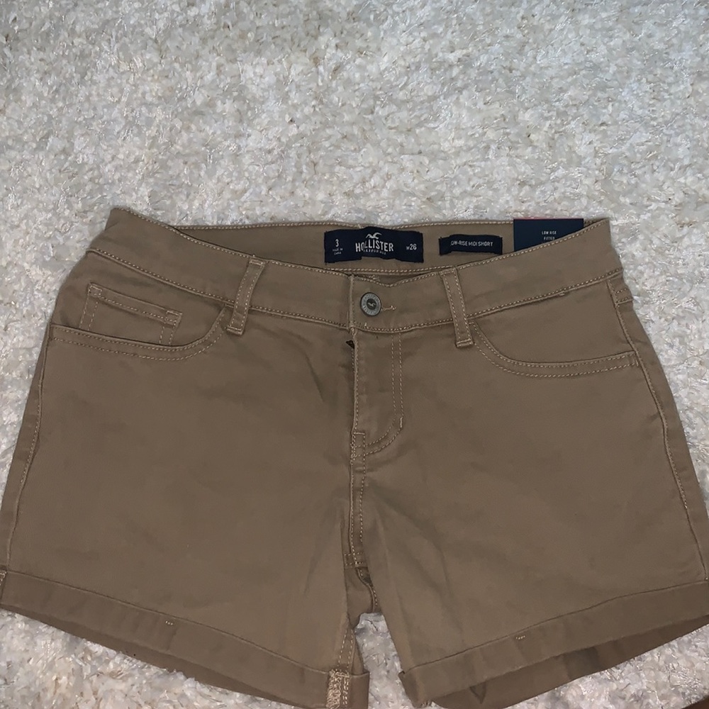 Hollister Khaki Shorts - Picture 3 of 5